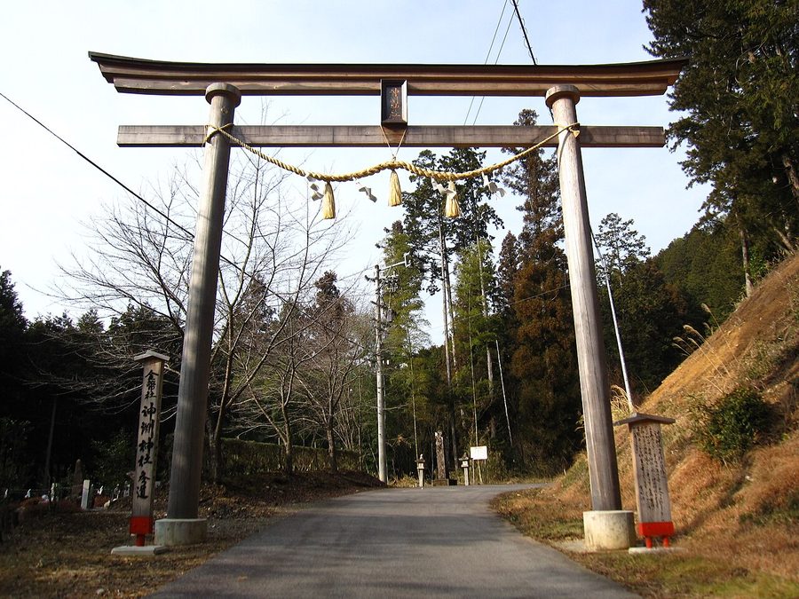 神淵神社の鳥居