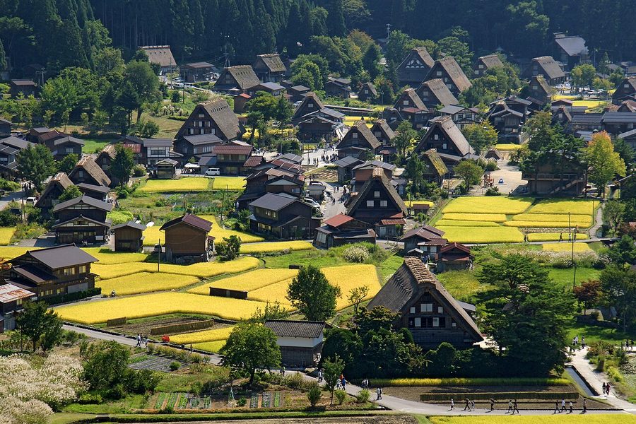 白川郷・荻町の合掌造り集落