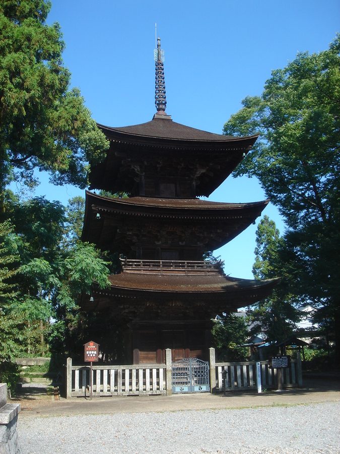 日吉神社の三重塔