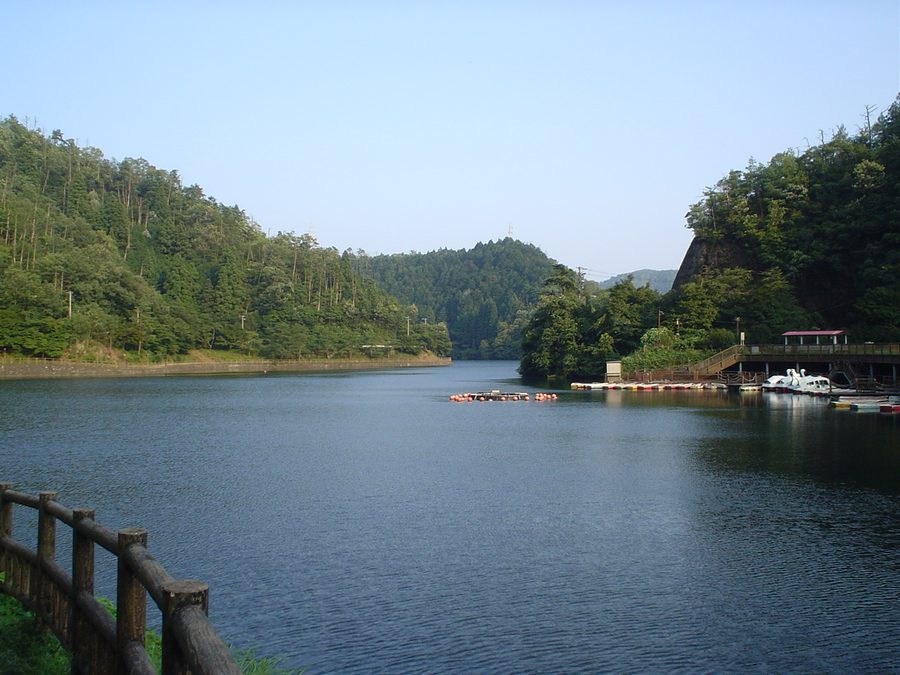伊自良湖