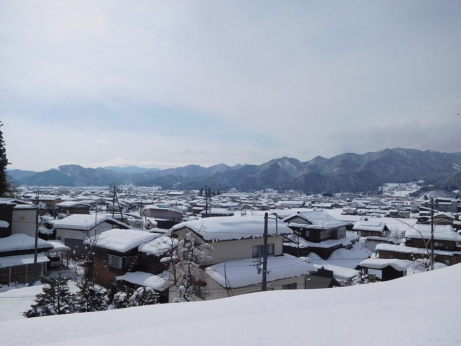 積雪期の飛騨市街地（旧古川町中心部）