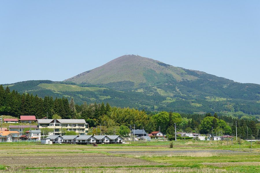 室根山