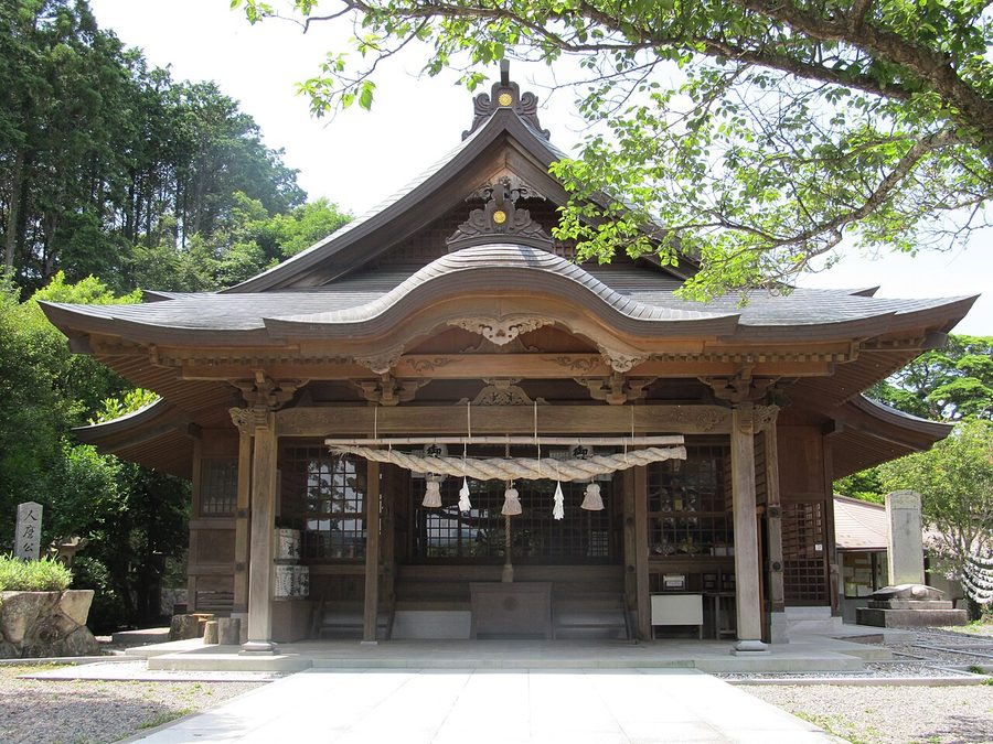 高津柿本神社の拝殿