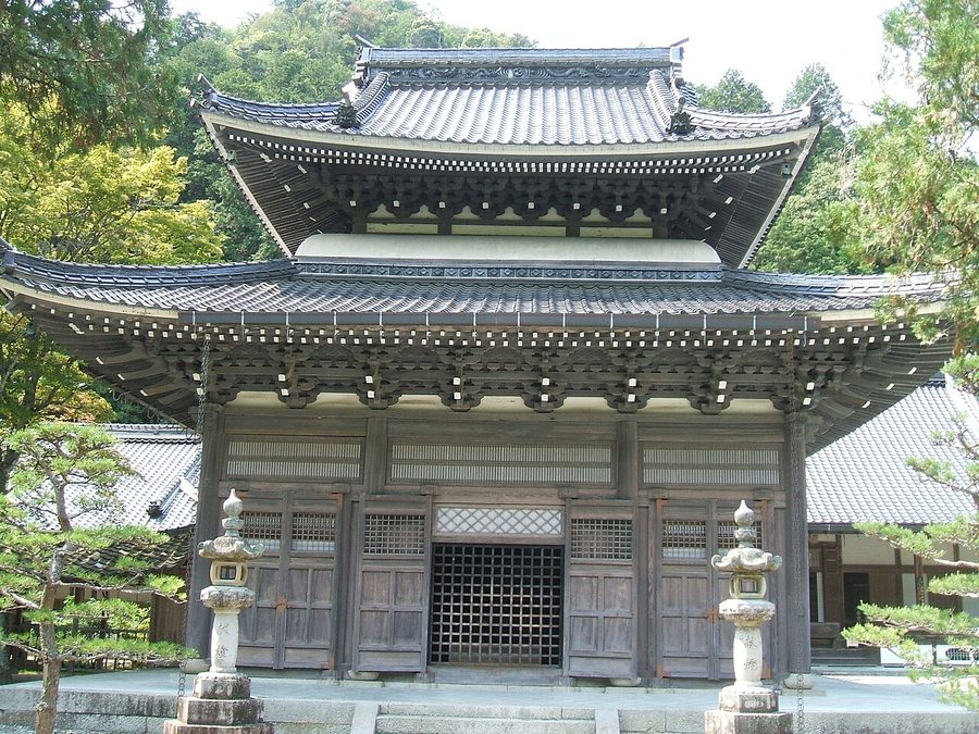 佛通寺の仏殿
