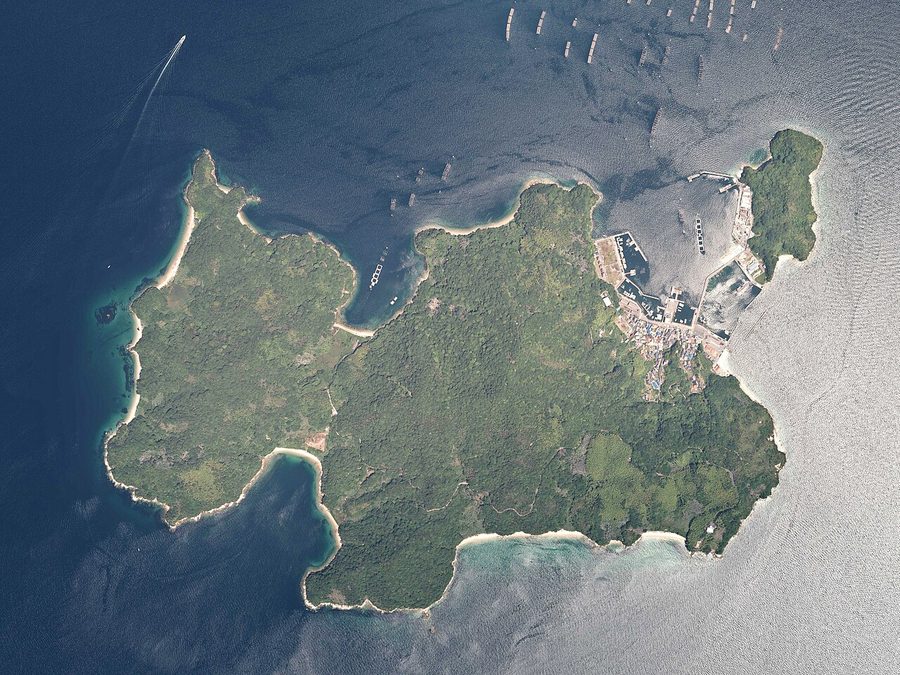 阿多田島の航空写真