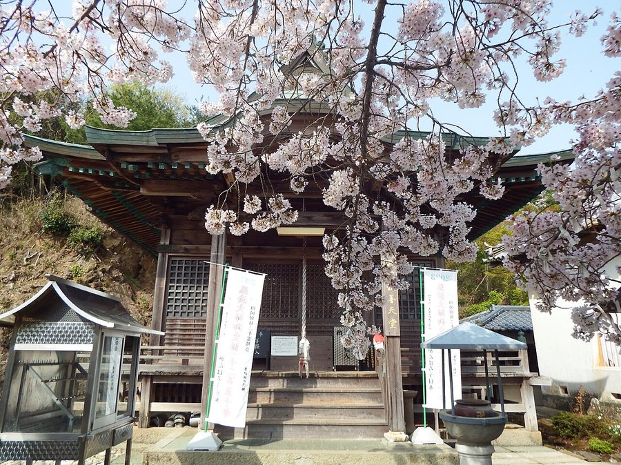 童学寺の本堂