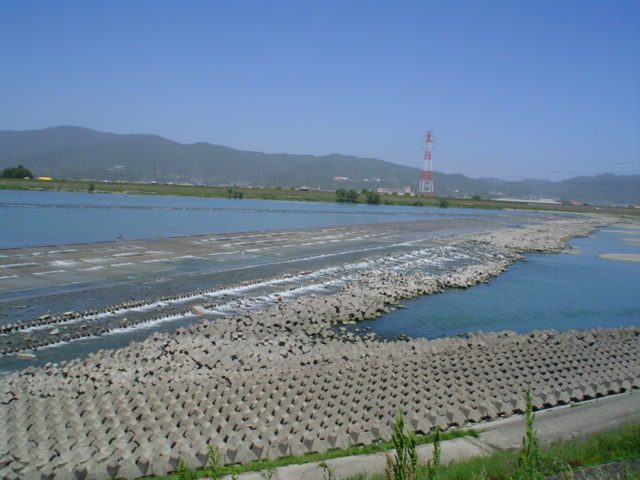 吉野川第十堰