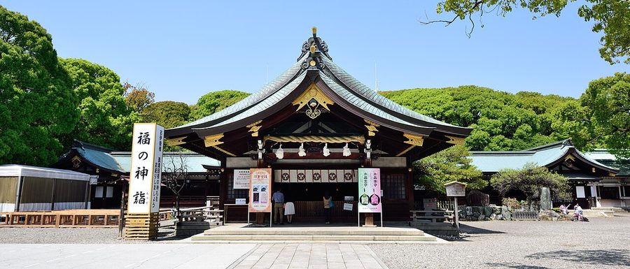 真清田神社の拝殿
