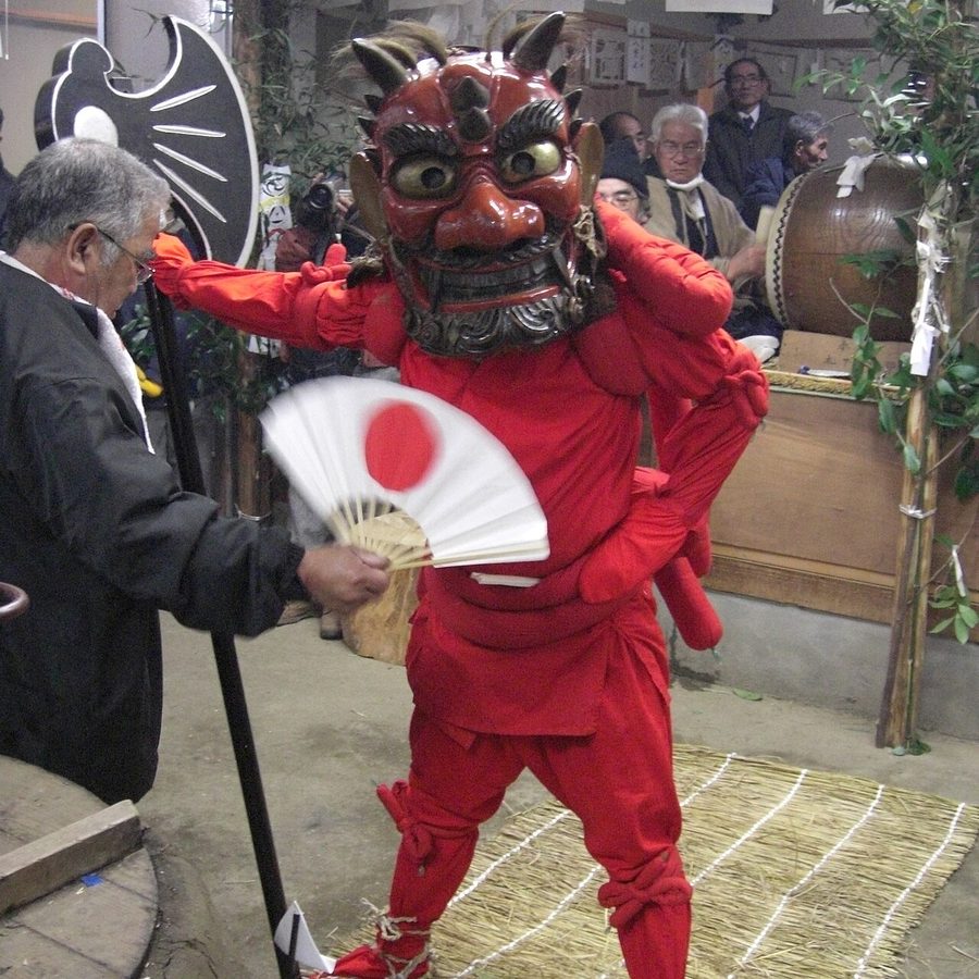花祭の「榊鬼」