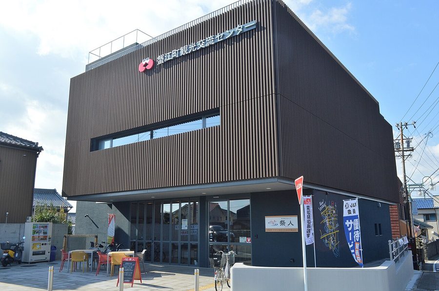 蟹江町観光交流センター「祭人」の外観