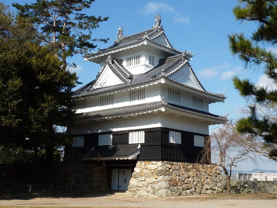 吉田城の復元鉄櫓