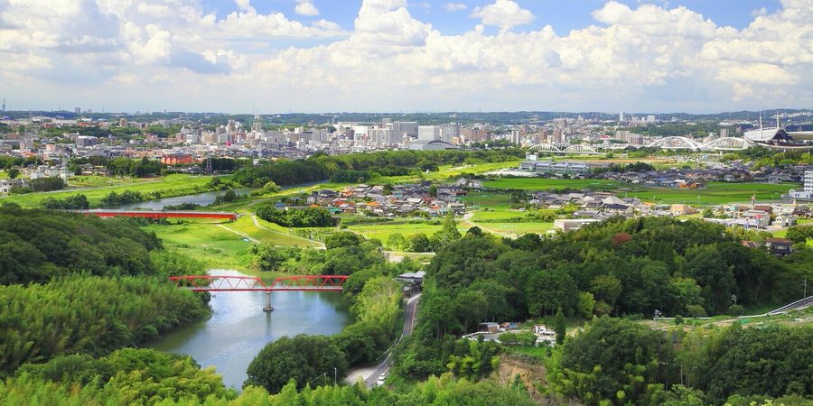野見山展望台から見る矢作川と豊田市街地