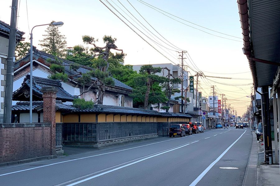 五泉市本町の通り