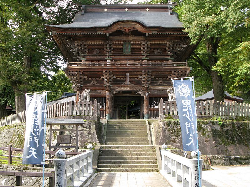 浦佐毘沙門堂の山門