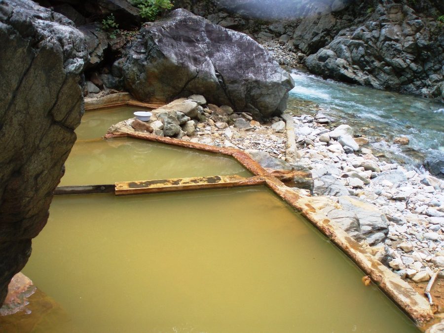 赤湯温泉「玉子の湯」