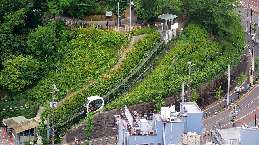 飛鳥山公園のモノレール「アスカルゴ」