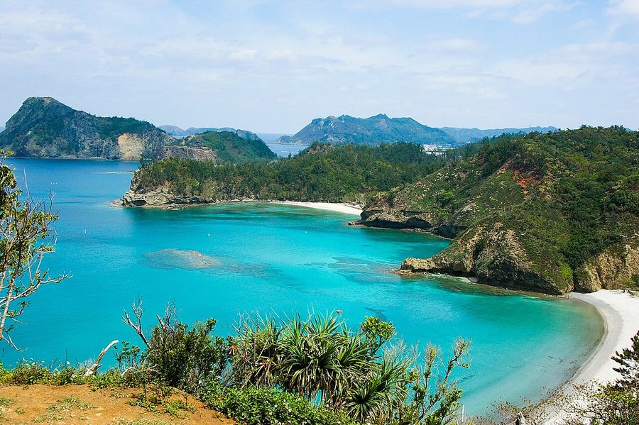 中山峠から見た小港海岸とコペペ海岸