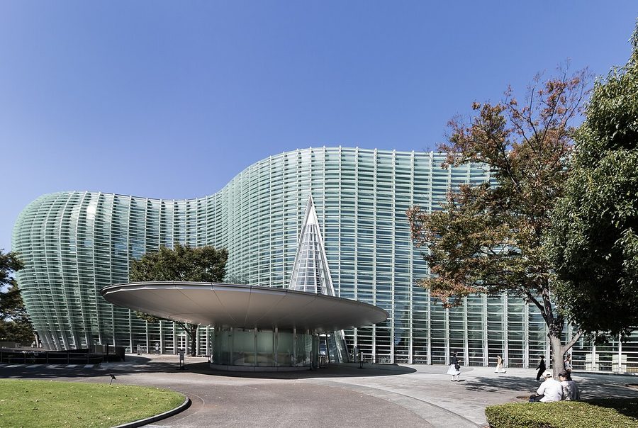 国立新美術館