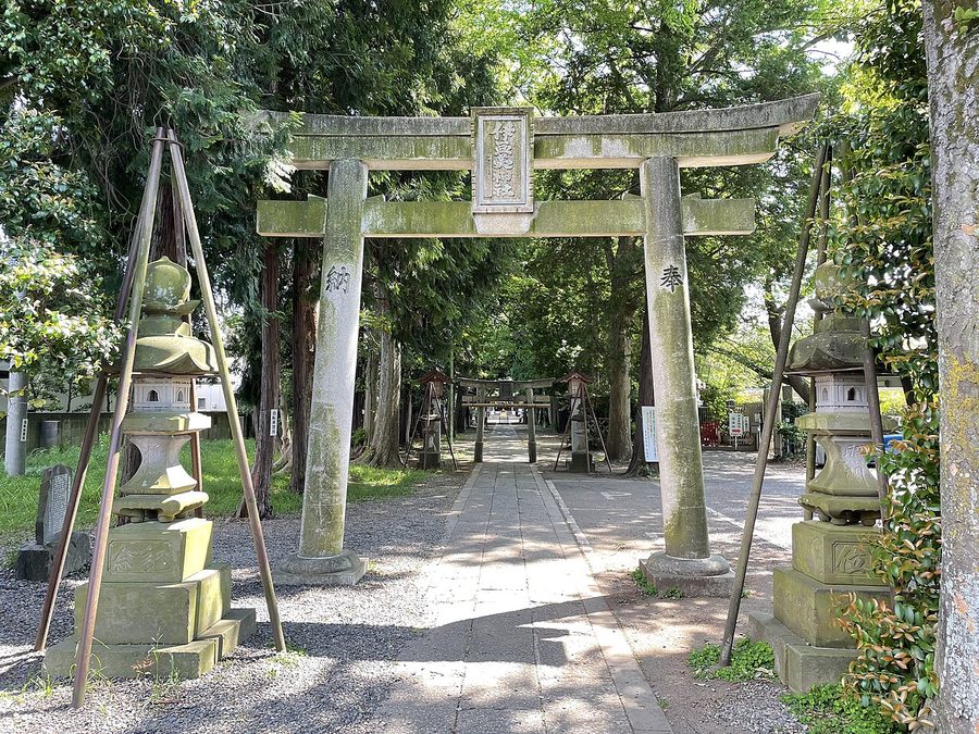 伊豆美神社の参道