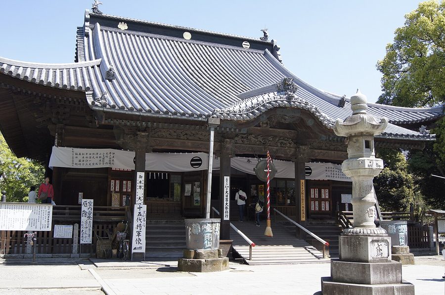 鑁阿寺の本堂