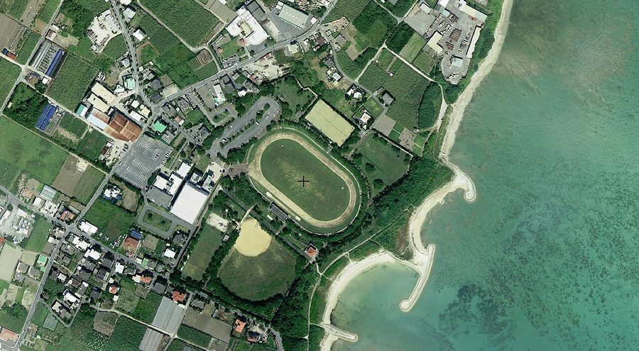 護佐丸陸上競技場の空撮
