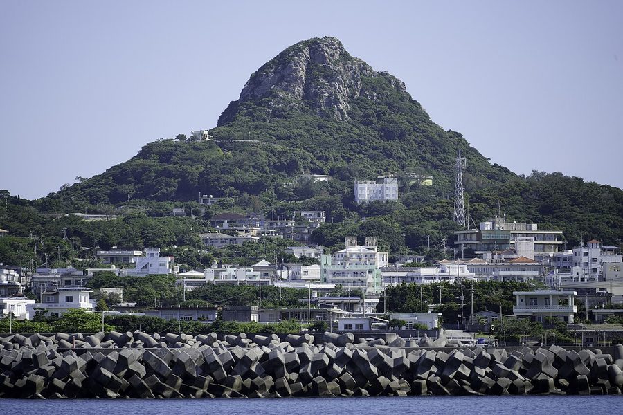 城山(ぐすくやま、伊江島タッチュー)