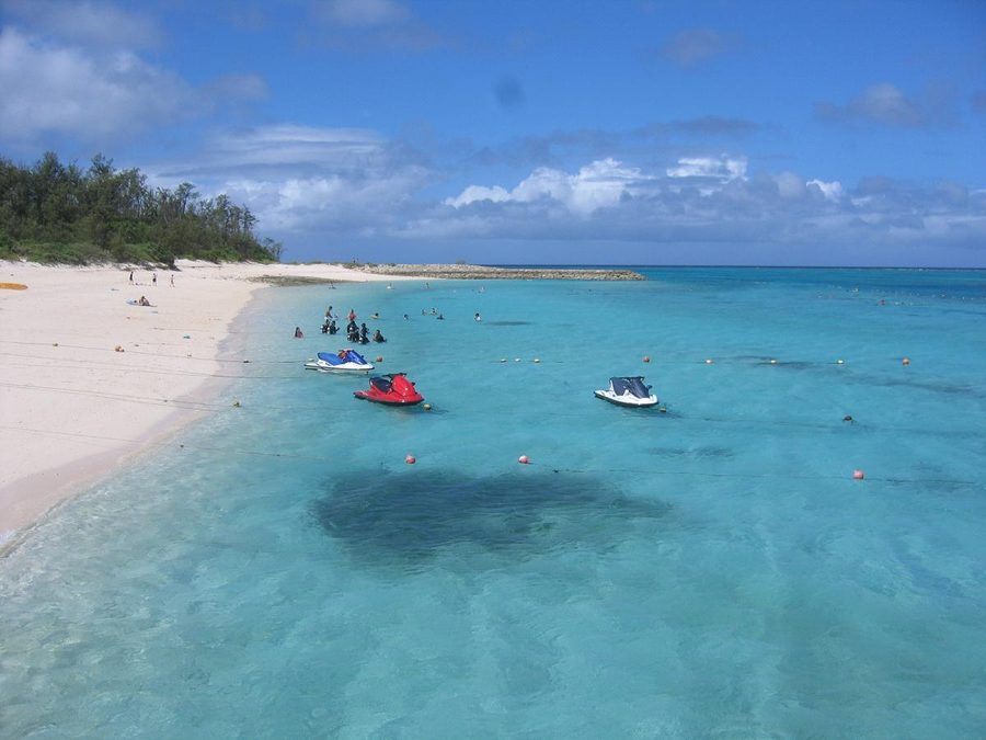 水納島のビーチ