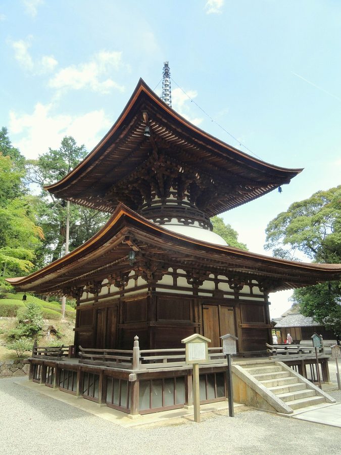 石山寺の多宝塔