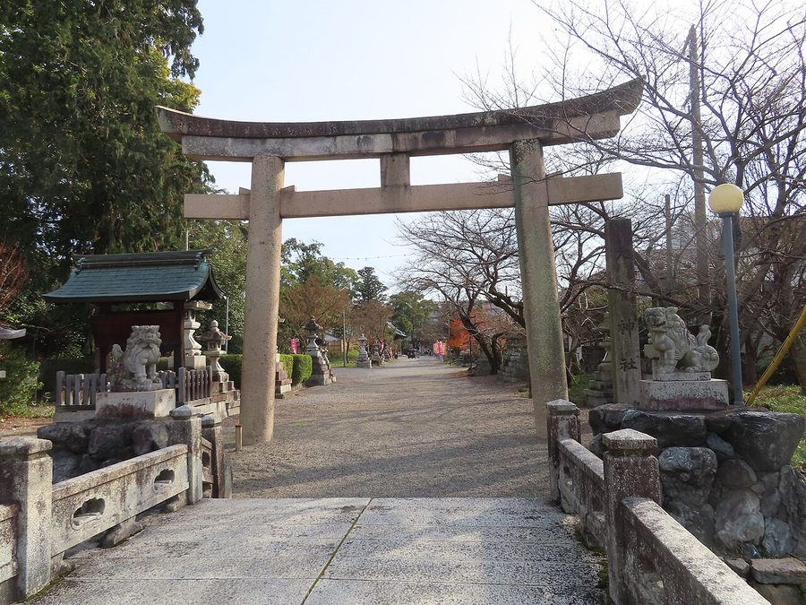 大宝神社の鳥居