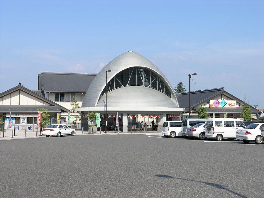 道の駅竜王かがみの里