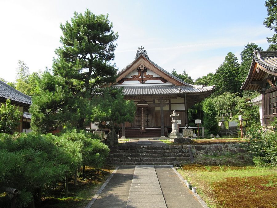 龍王寺の本堂