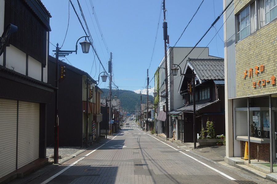 木之本町木之本の地蔵坂の街並み