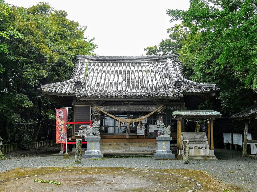 永尾神社の拝殿