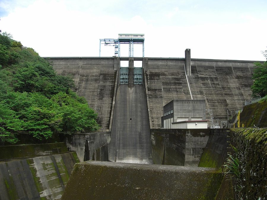 市房ダム