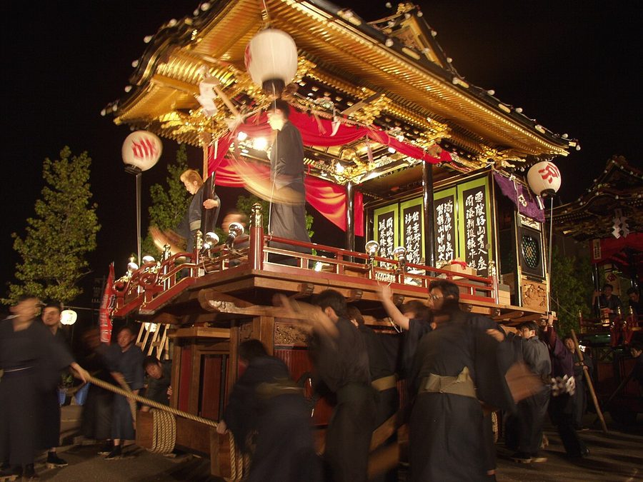 小松のお旅まつりの曳山