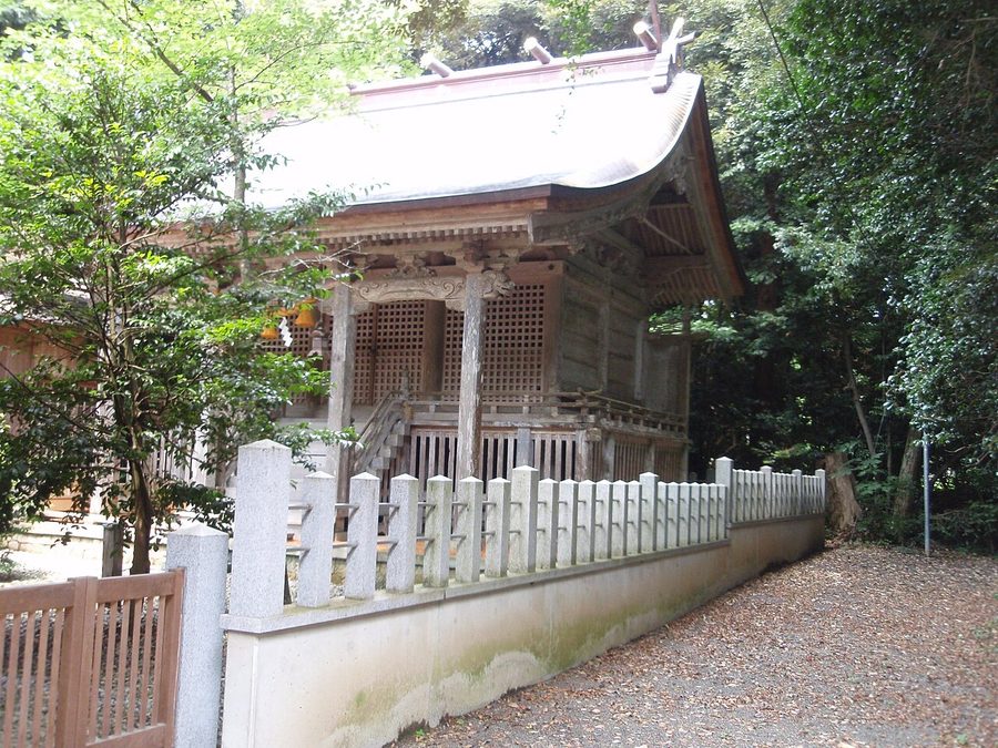 須須神社の本殿