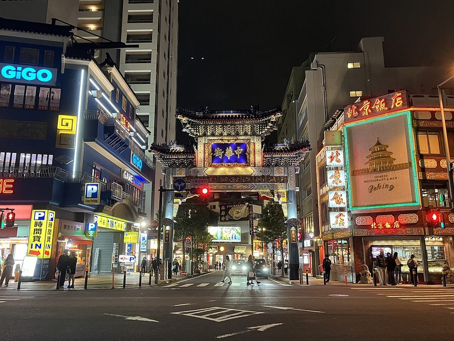横浜中華街の朝陽門