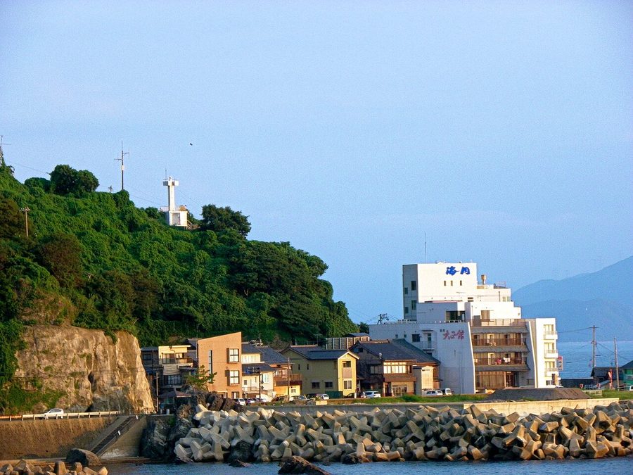干飯埼灯台の遠望