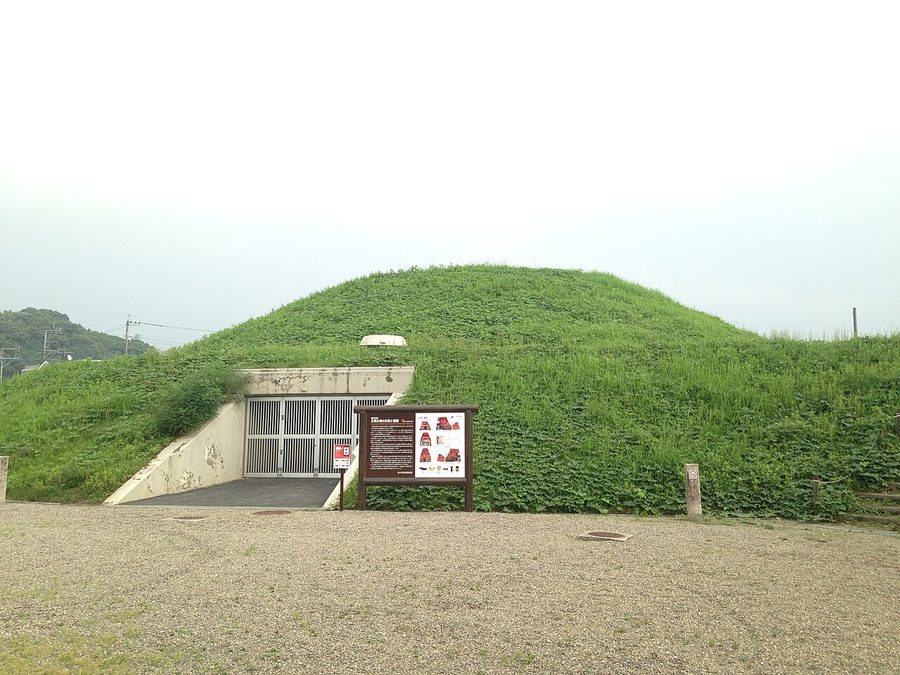 王塚古墳の後円部