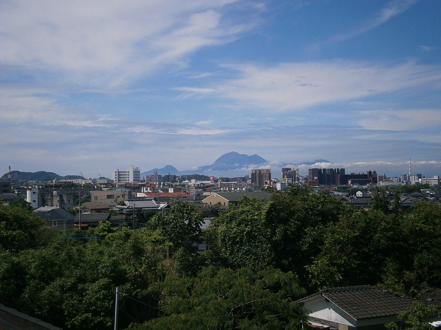 大牟田市街地と雲仙岳