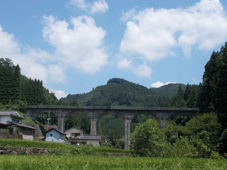 宝珠山鉄道橋(奈良尾橋)