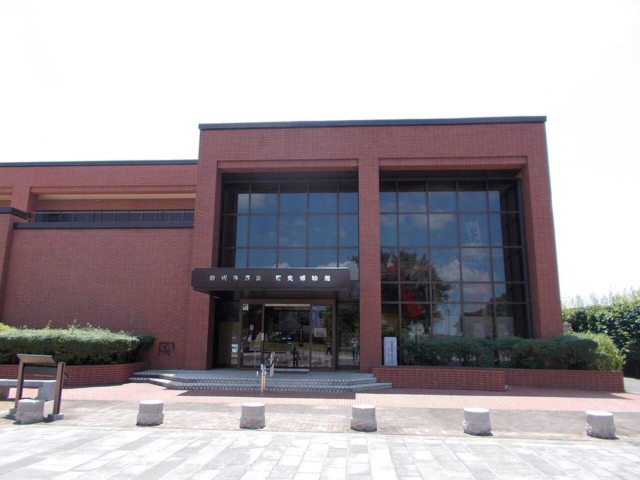 田川市石炭・歴史博物館の入口