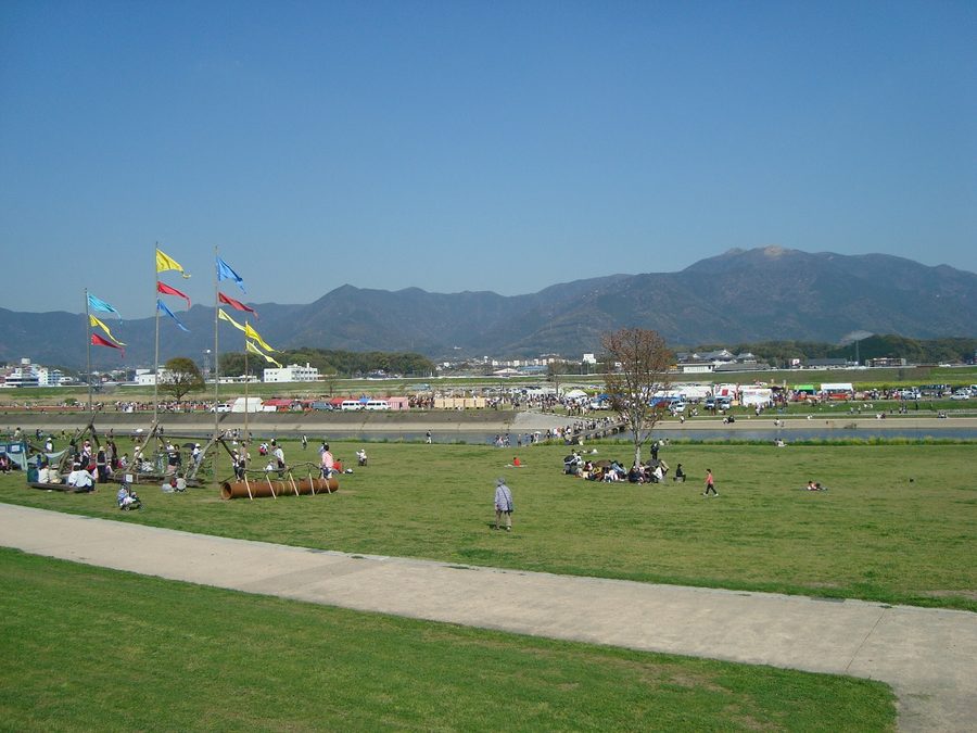 遠賀川の河川敷