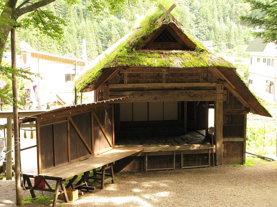 檜枝岐の舞台