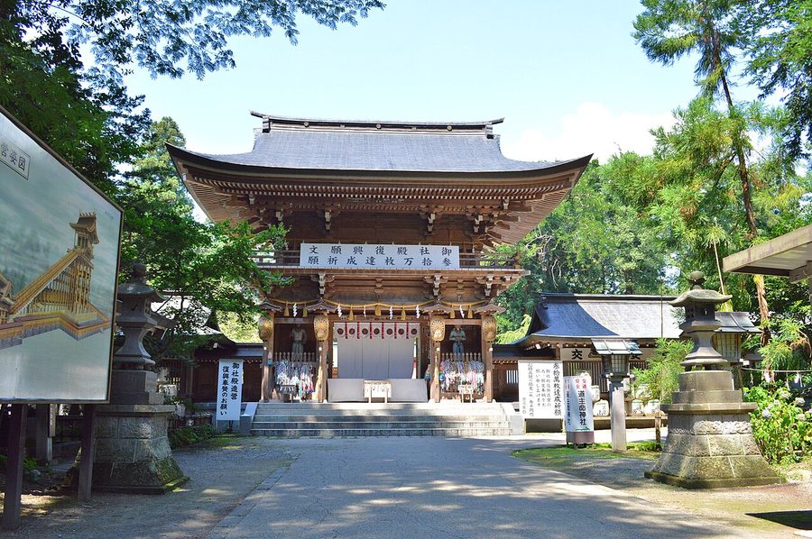 伊佐須美神社の楼門