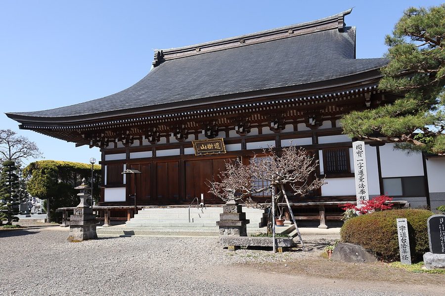 龍興寺の本堂
