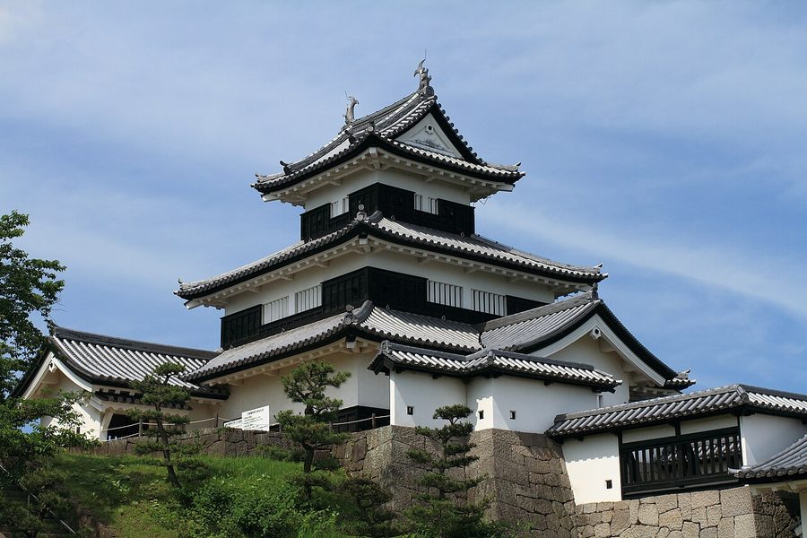 白河小峰城の三重櫓（復元天守）