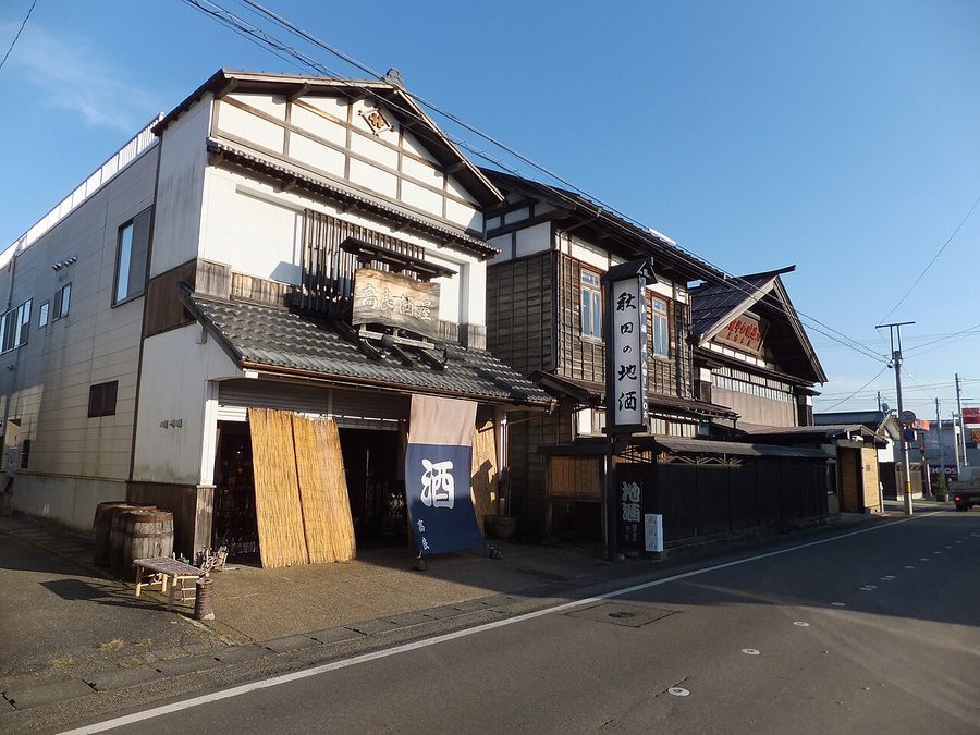 高良酒屋と栗林酒造店