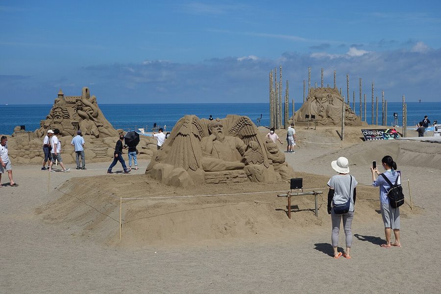 釜谷浜のサンドクラフト