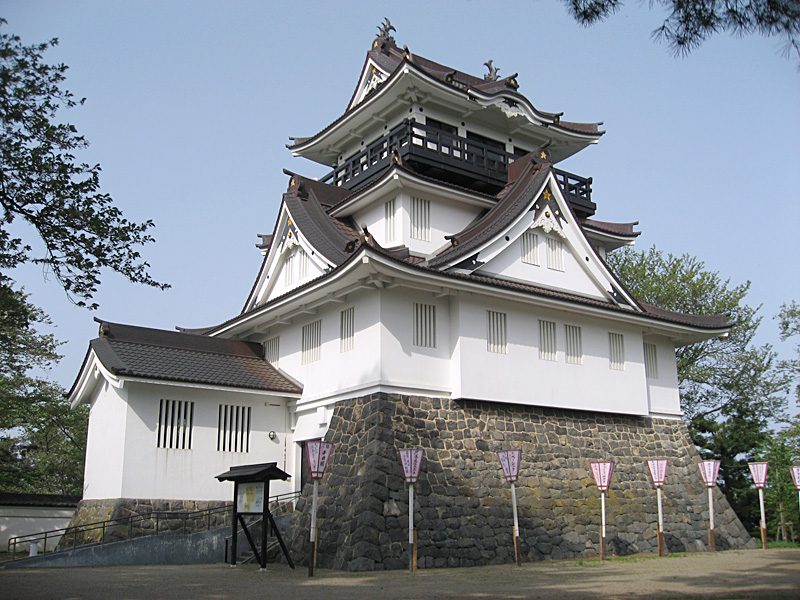 横手城の模擬天守